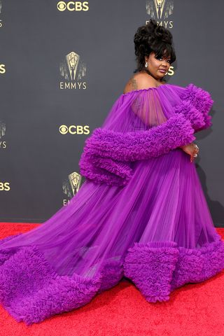 emmys-red-carpet-outfits-2021-295292-1632104439298-main
