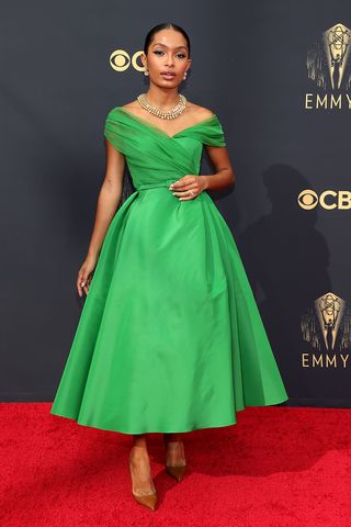 emmys-red-carpet-outfits-2021-295292-1632104498411-main