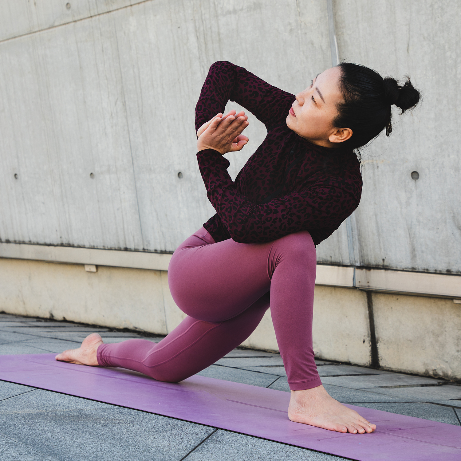 7 Easy Poses for Yoga at Home – Yogi Bare
