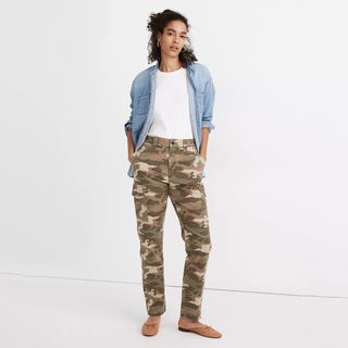 Madewell + Classic Straight Cargo Pants in Camo