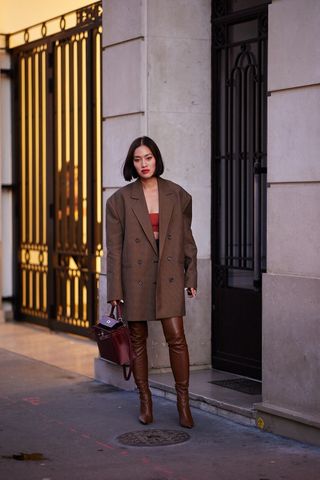 paris-fashion-week-street-style-october-2021-295504-1633082480047-image
