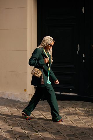 paris-fashion-week-street-style-october-2021-295504-1633082510699-image