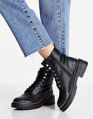 New Look + Lace Up Military Boot With Chunky Sole in Black