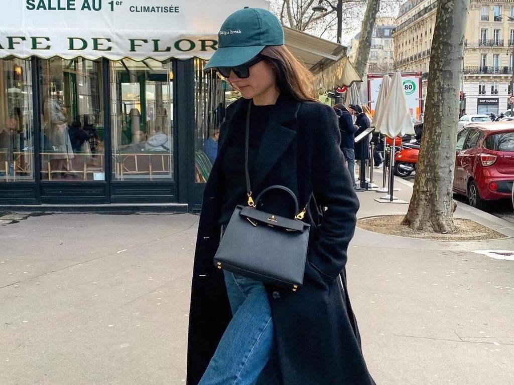 9 Incredibly Chic FrenchGirl BaseballCap Outfits for Fall Who What Wear