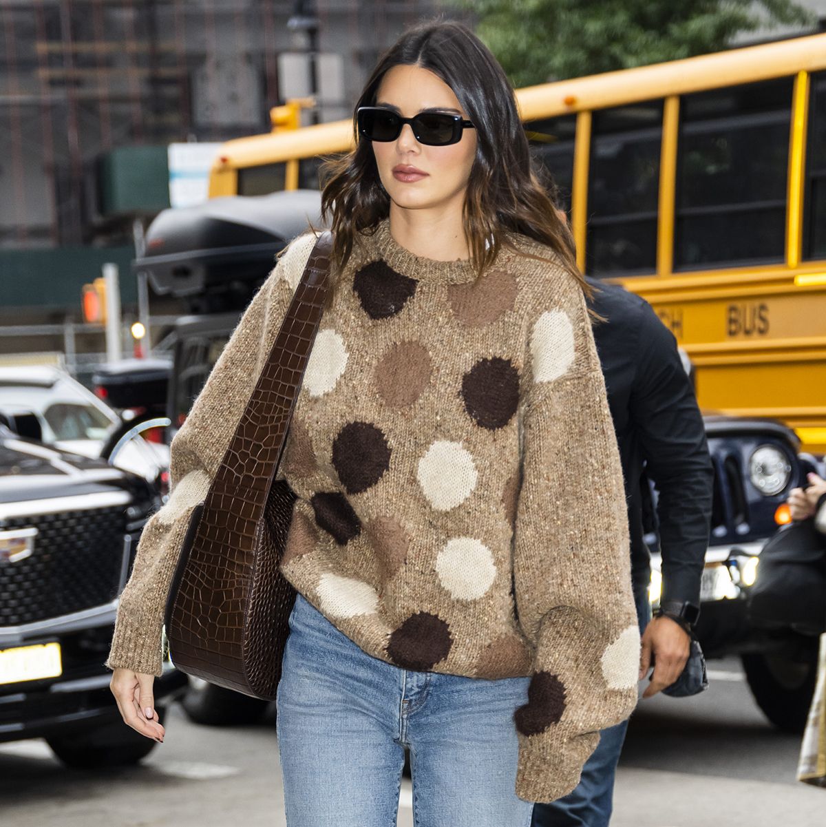 Kendall jenner black outlet sweater