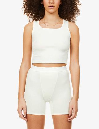 Everyone Is Obsessed With Skims Shapewear, and I Now See Why