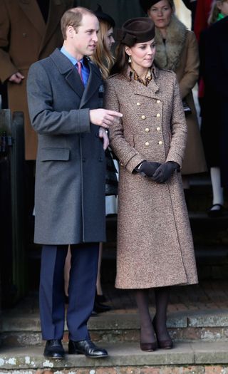 kate-middleton-christmas-day-outfits-295875-1637605845008-image
