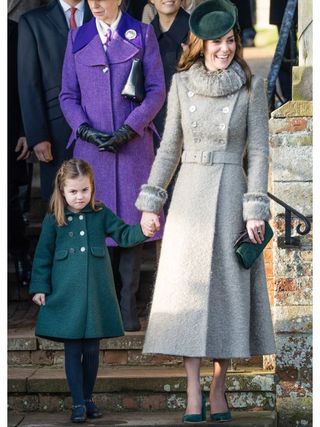 kate-middleton-christmas-day-outfits-295875-1637605991618-image