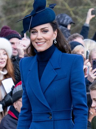 kate-middleton-christmas-day-outfits-295875-1703503674228-main