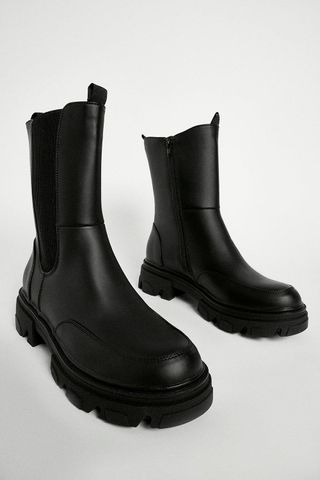 Warehouse + Contrast Stitch Rubber Chunky Boot