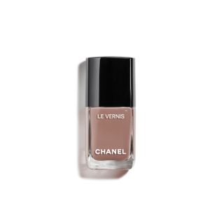 Chanel + Le Vernis Longwear Nail Colour in Particulière