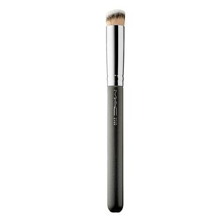 MAC Cosmetics + 270 Synthetic Mini Rounded Slant Brush