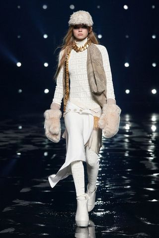 shearling-accessories-296218-1636588427393-image