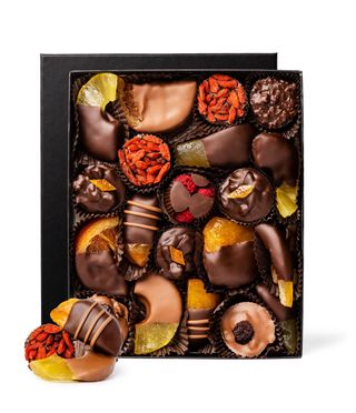 Compartes + Gourmet Chocolate Covered Fruits Gift Box