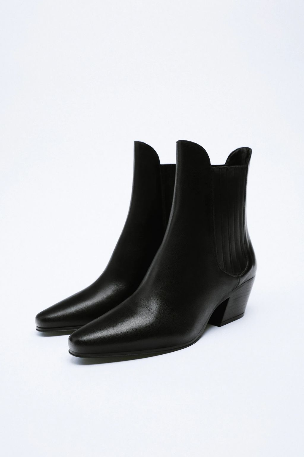 Emily Ratajkowski's Zara Cowboy Boots Are Sure to Sell Out Who What Wear