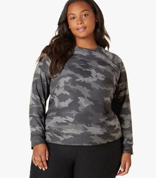 Beyond Yoga + Camo Favorite Raglan Crew Pullover