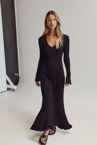 Dissh + Reign Black Sleeved Knit Midi Dress
