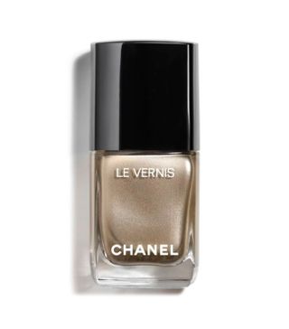Chanel + Le Vernis Longwear Nail Color in Canotier