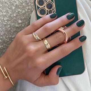 best-green-nail-polishes-296360-1638504183133-main