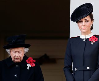 kate-middleton-remembrance-day-outfit-2021-296366-1636889946236-image