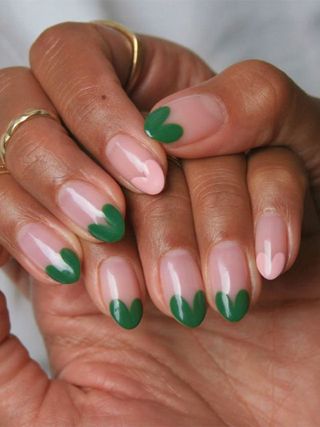 nail-trends-2022-296511-1637259097015-image