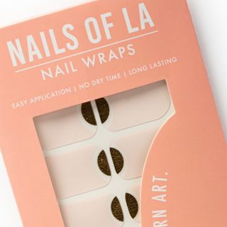 Nails of LA + The Minimalist Wrap