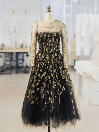Oscar de la Renta + Illusion Tulle Grapevine Embroidered Cocktail Dress