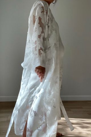 Vivian Chan + White Floral Kimono Wrap