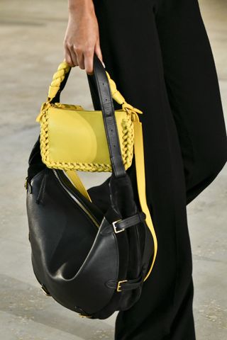 handbag-trends-2022-296751-1638463961184-main