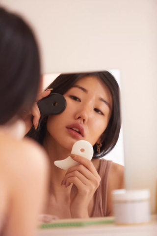 Urban Outfitters + Yin Yang Gua Sha Facial Massage Tool Duo