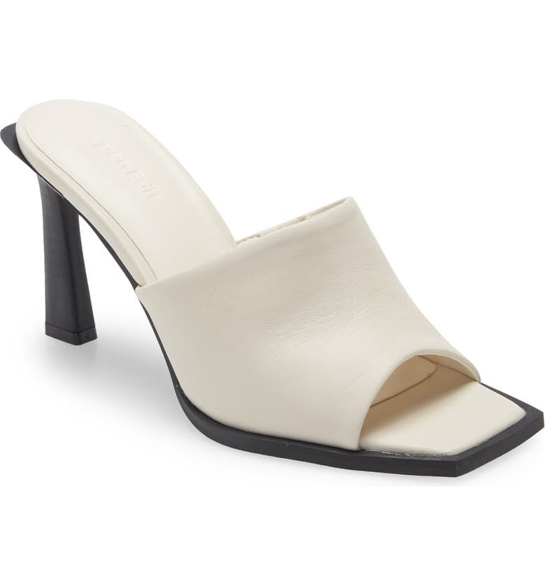 yeezy shoes under 200