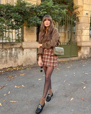 how-french-women-style-loafers-297138-1641470556796-image