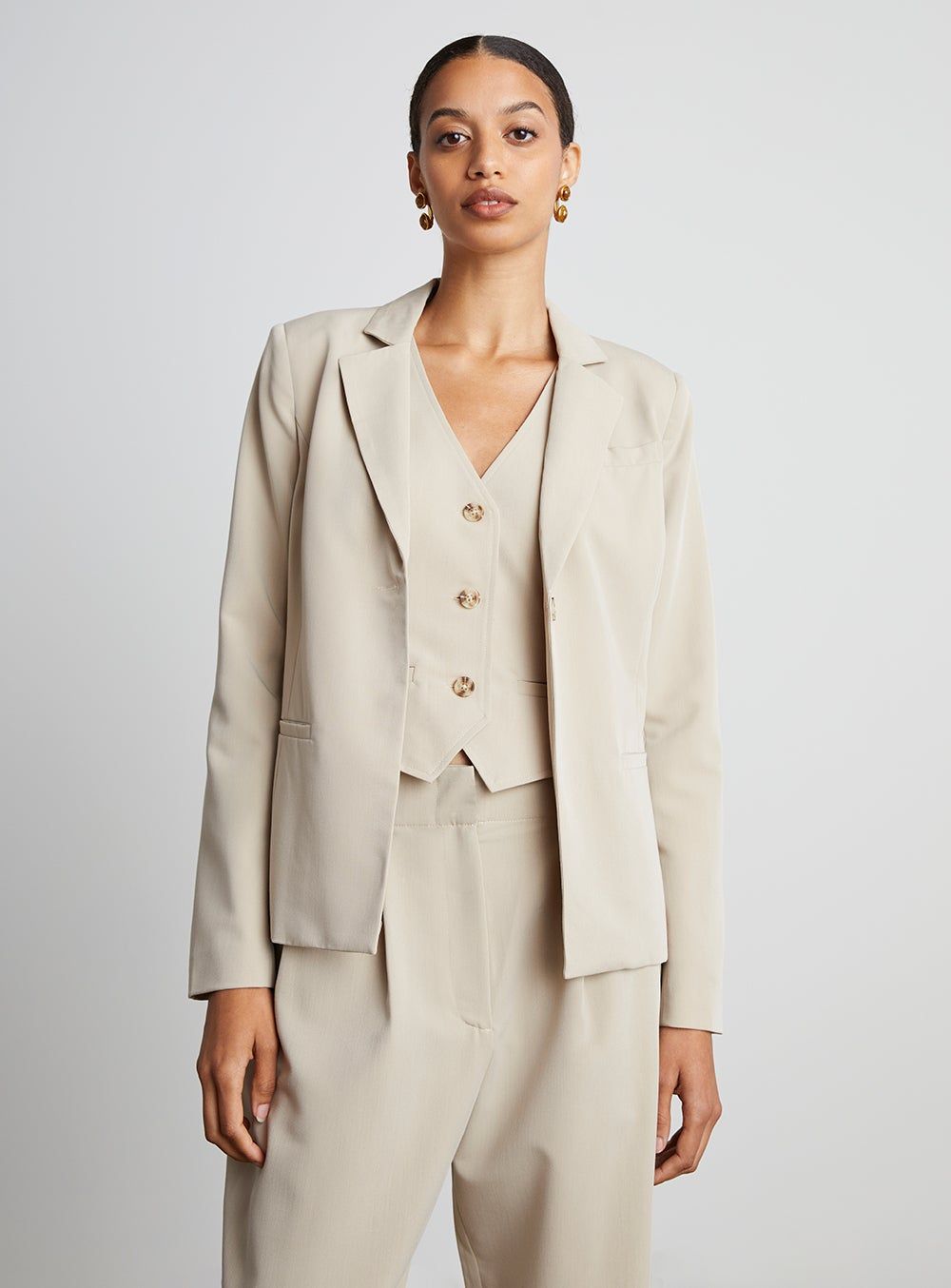 This New $35 H&M Blazer Is a French-Girl Staple | Who What Wear
