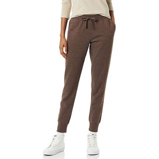 Amazon Essentials + Relaxed Fit Fleece Jogger Sweatpant