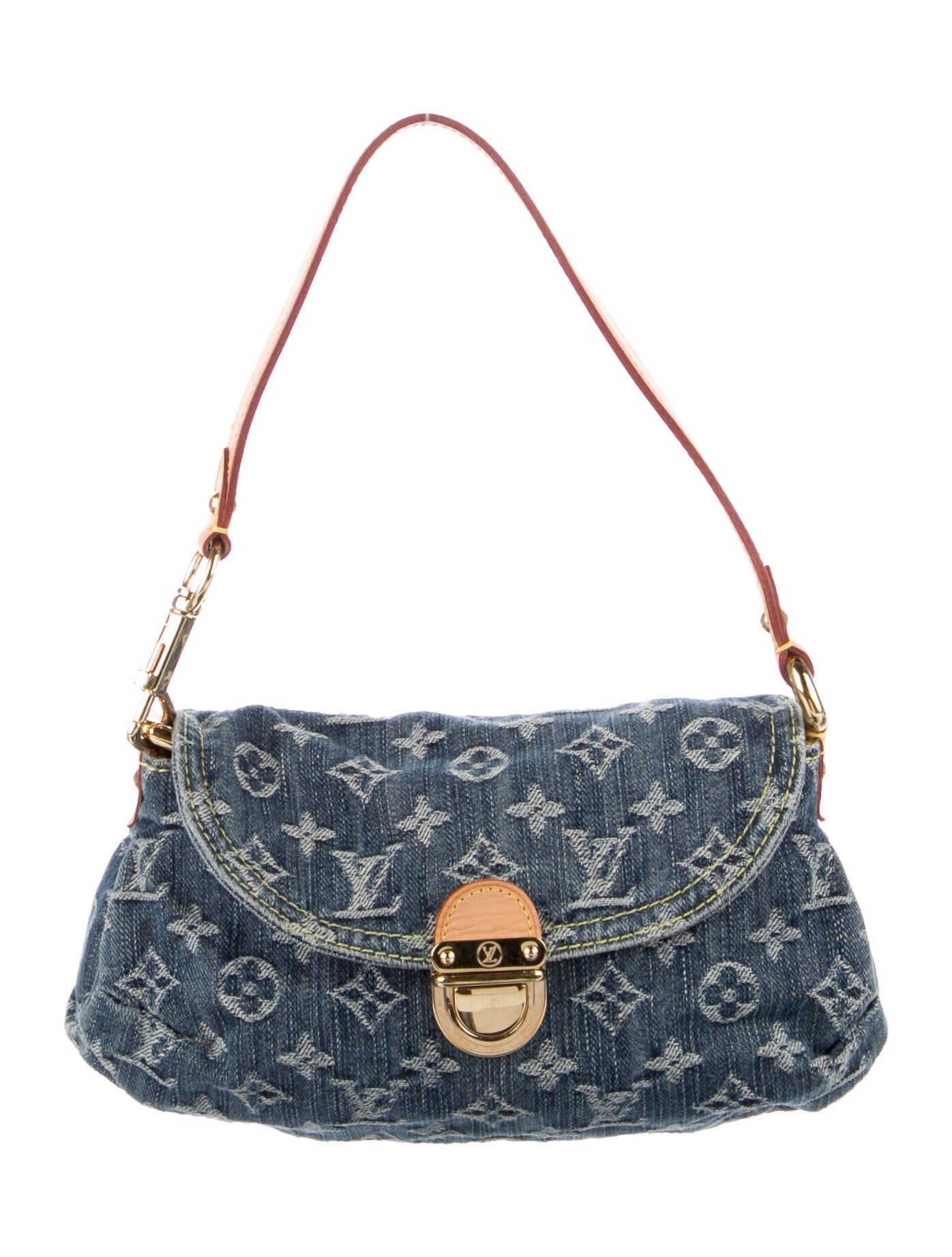 The Designer Bags to Buy in 2022, According to Experts Who What Wear