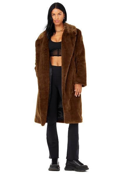 7 Outfits That Prove Black and Brown Do Go Together | Who What Wear