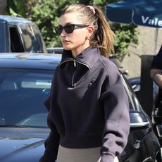 best-shoes-with-leggings-hailey-baldwin-297753-1644253883266-square