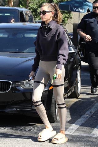 best-shoes-with-leggings-hailey-baldwin-297753-1644253903461-image