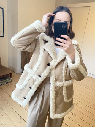 best-shearling-jackets-for-women-297780-1644855747917-image