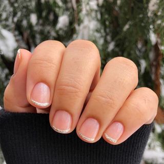 french-manicure-ideas-297841-1644445788228-main