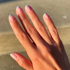 french-manicure-ideas-297841-1703669909277-square
