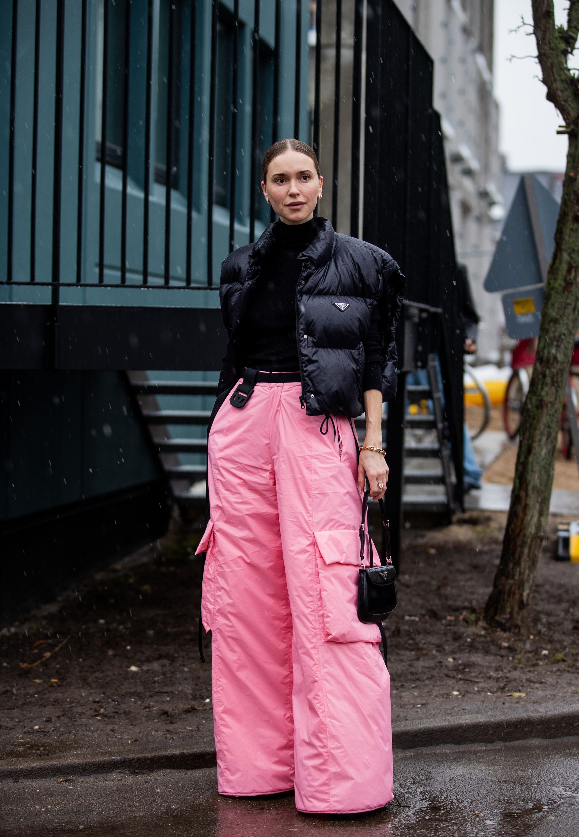 How to Wear Parachute Pants and the Best Pairs to Shop | Who What Wear