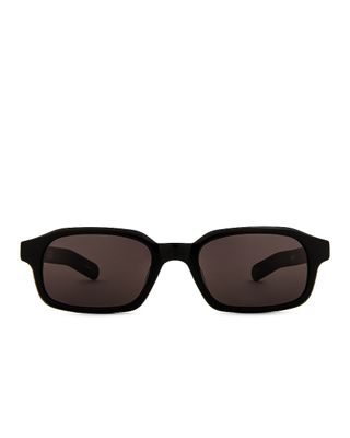 Flatlist + Hanky Sunglasses