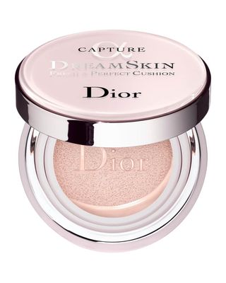 Dior + Capture Totale Dreamskin Fresh 
Perfect Cushion Foundation Spf 50