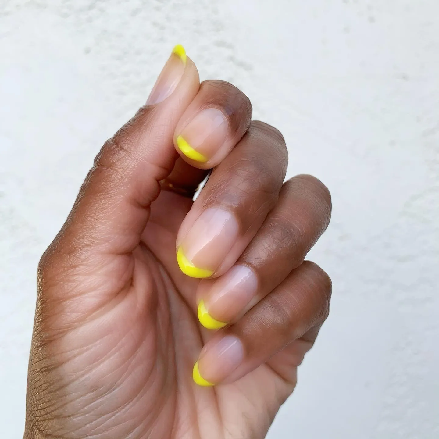 easy-nail-designs-298047-1645201448391-main