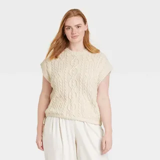 Who What Wear x Target + Crewneck Cable Popover Sweater Vest in Cream