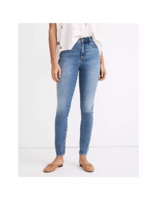 Madewell + 10-Inch High-Rise Roadtripper Authentic Jeans in Vinton Wash