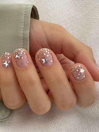 trending-nails-2022-298257-1646151955882-image