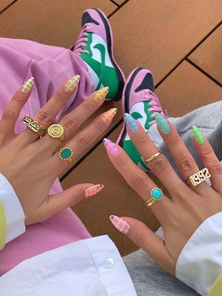 trending-nails-2022-298257-1646152708252-image
