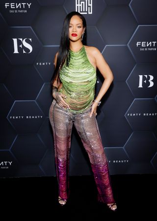 rihanna-maternity-outfits-298259-1646164210751-image